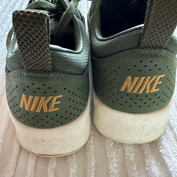 Nike Air Max Thea Premium - Carbon Green / Metallic Gold (616723-304) - Size 8.5 - Picture 3 of 7